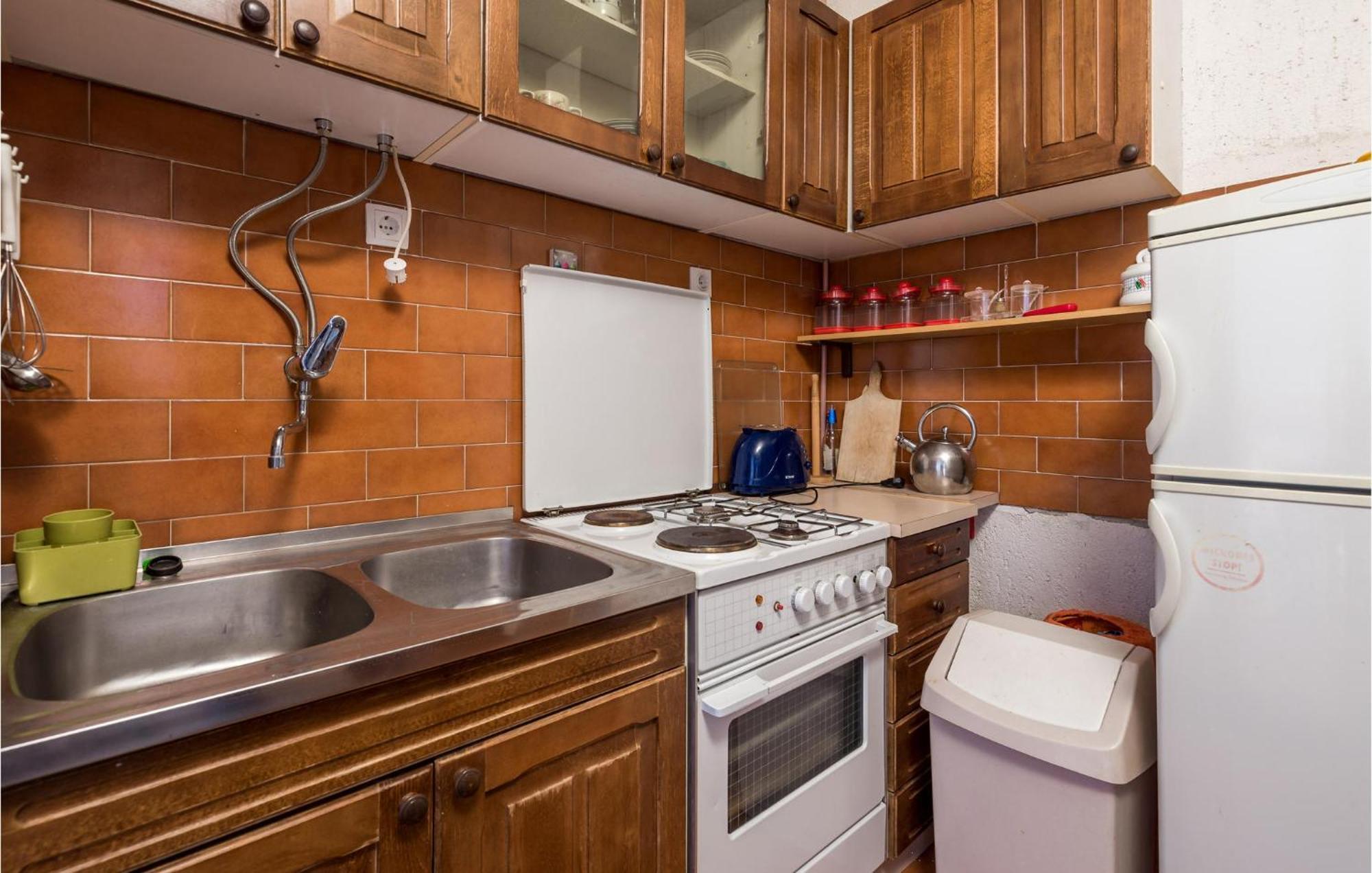 2 Bedroom Nice Apartment In Jablanac Luaran gambar