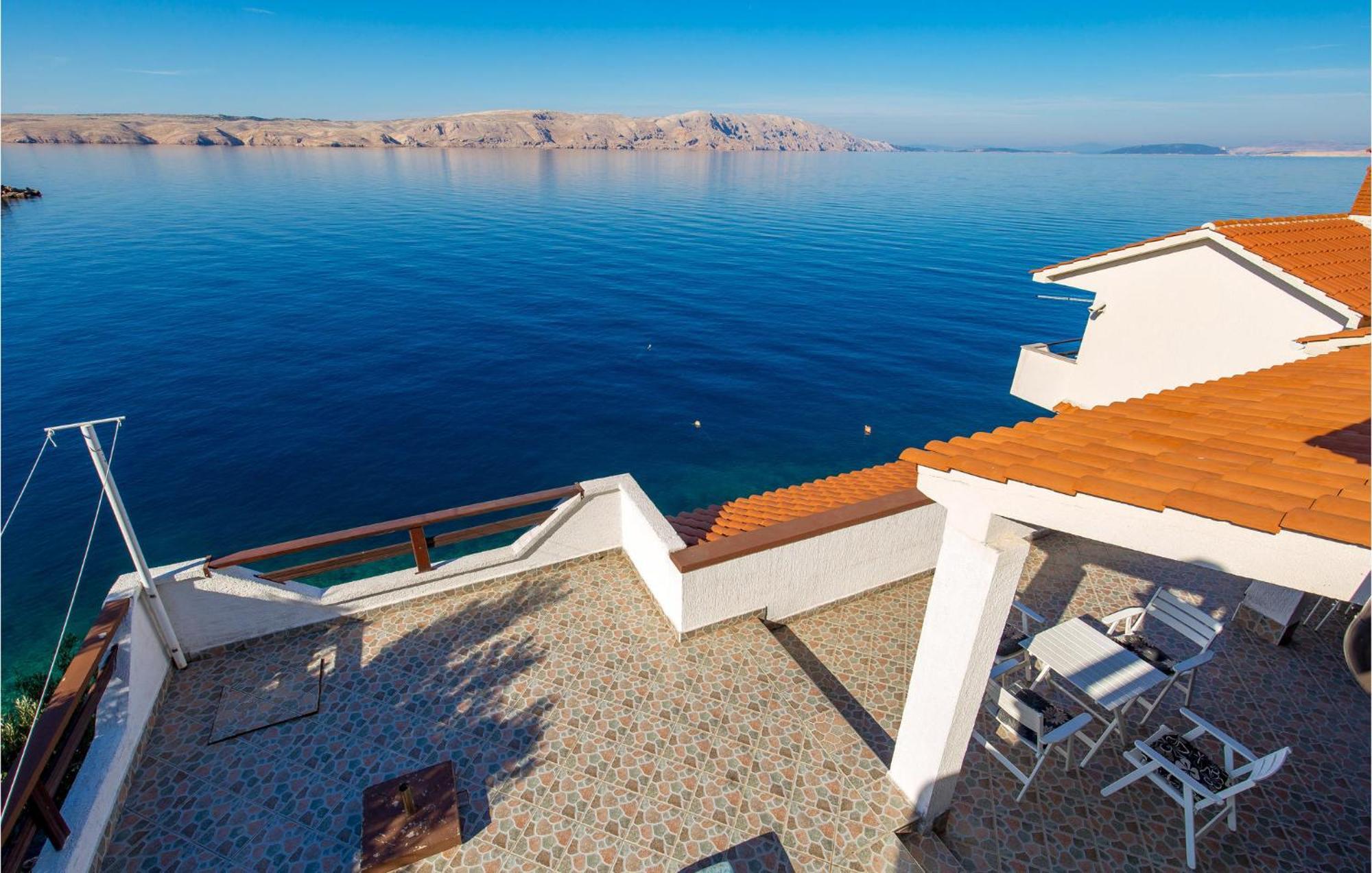 2 Bedroom Nice Apartment In Jablanac Luaran gambar