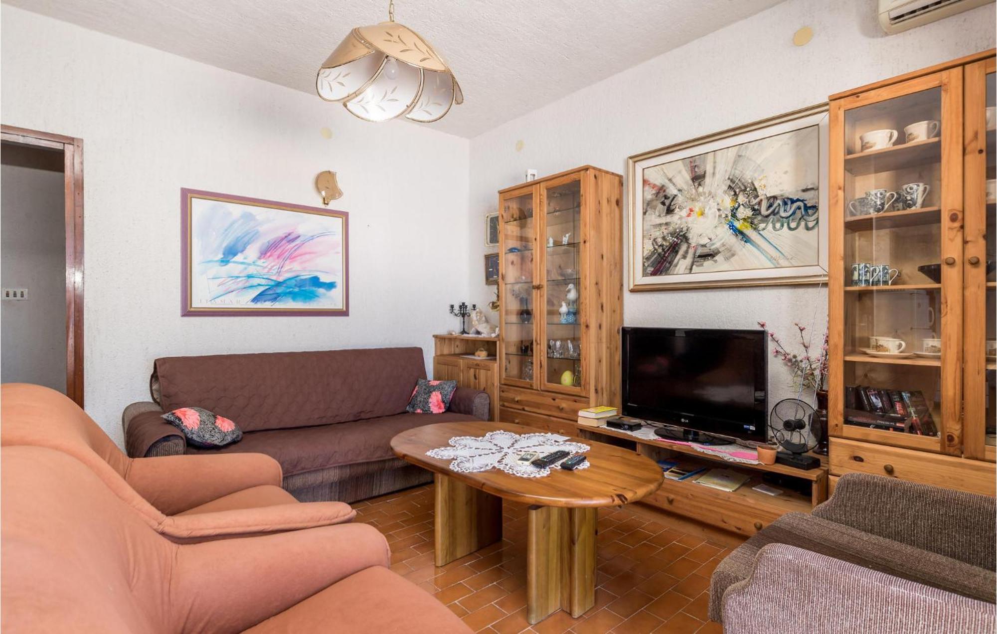 2 Bedroom Nice Apartment In Jablanac Luaran gambar